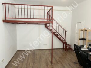 Galéria alapozóval festve